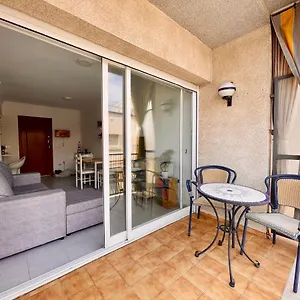 Acogedor Y Céntrico A 1' De La Playa Apartamento